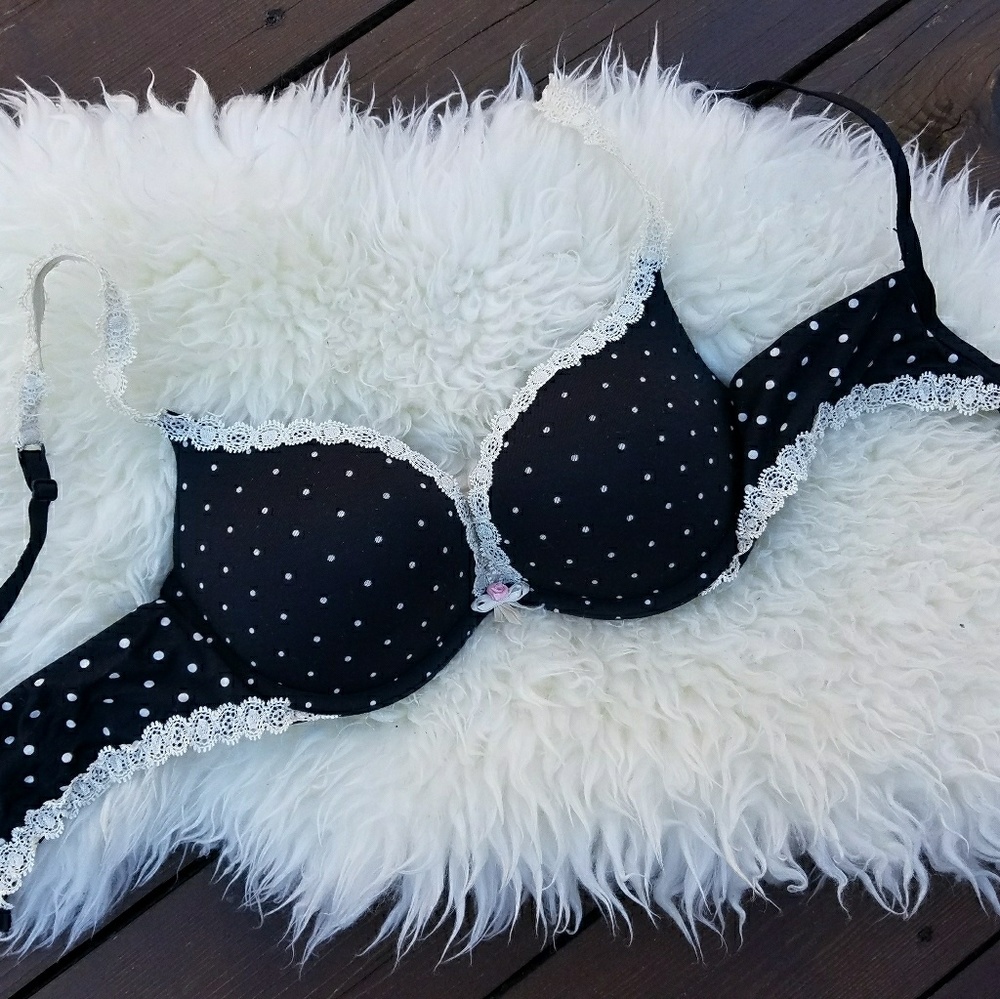 Victoria's secret Bombshell bra 34C